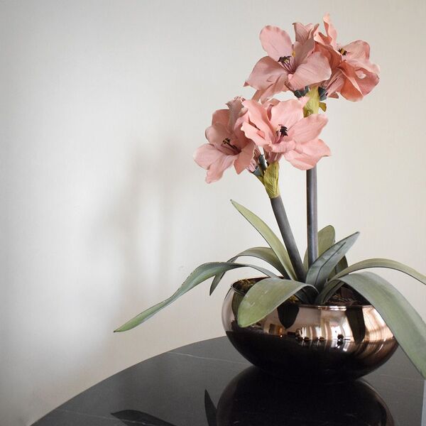 Arranjos De Amarílis Rosa Artificial No Vaso Bronze | Formosi